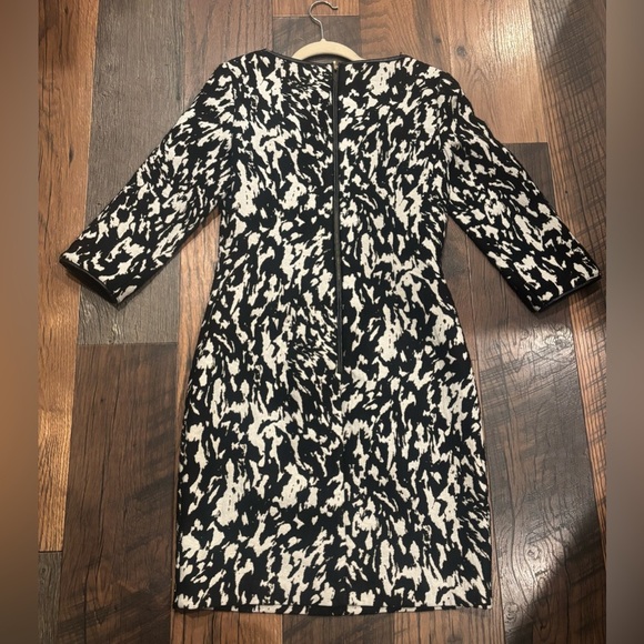 Reiss Black and White Patterned 3/4 Sleeve Dress in size 6 - Picture 6 of 16